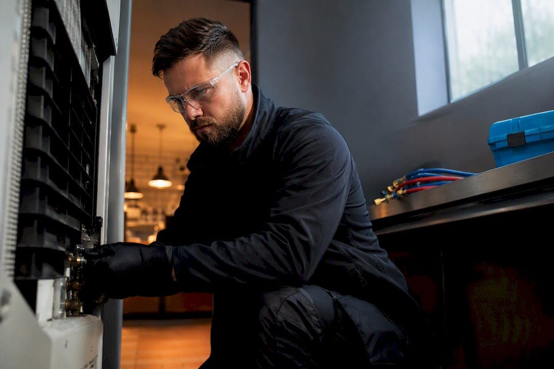 Save 20–40% on Maintenance: PPM, Reactive or a Hybrid for UK Sites
